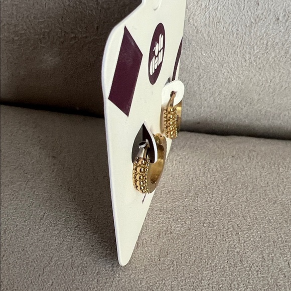 NEW Oh Clem Dotted Chunky Huggie Hoop Earrings in Gold For Sensitive Ears 👂 - Picture 2 of 7